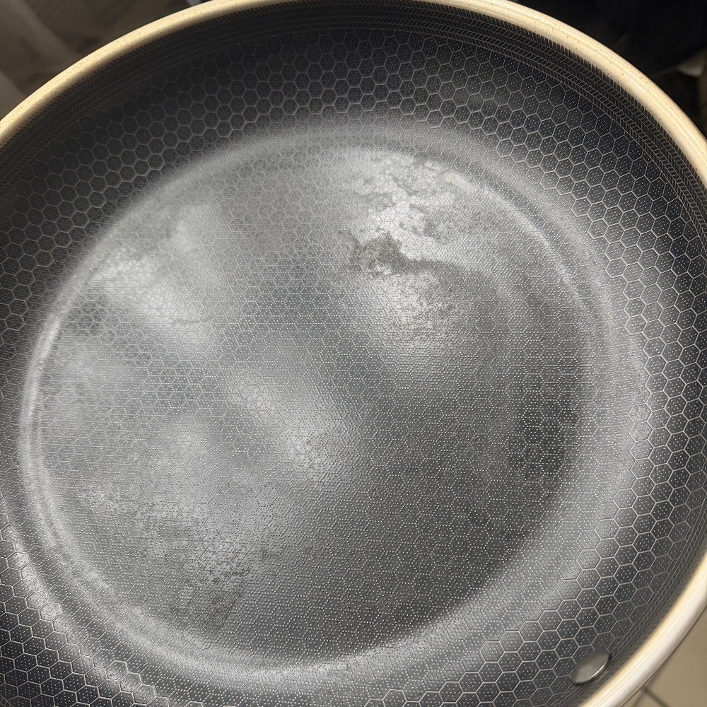 Hexclad 12” pan no lid